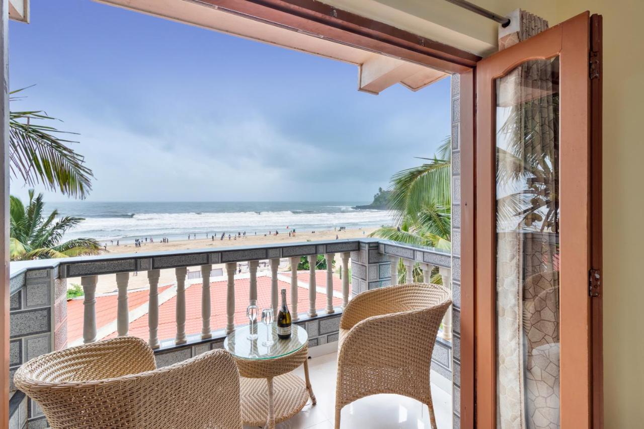 larios beach holidays by the beach