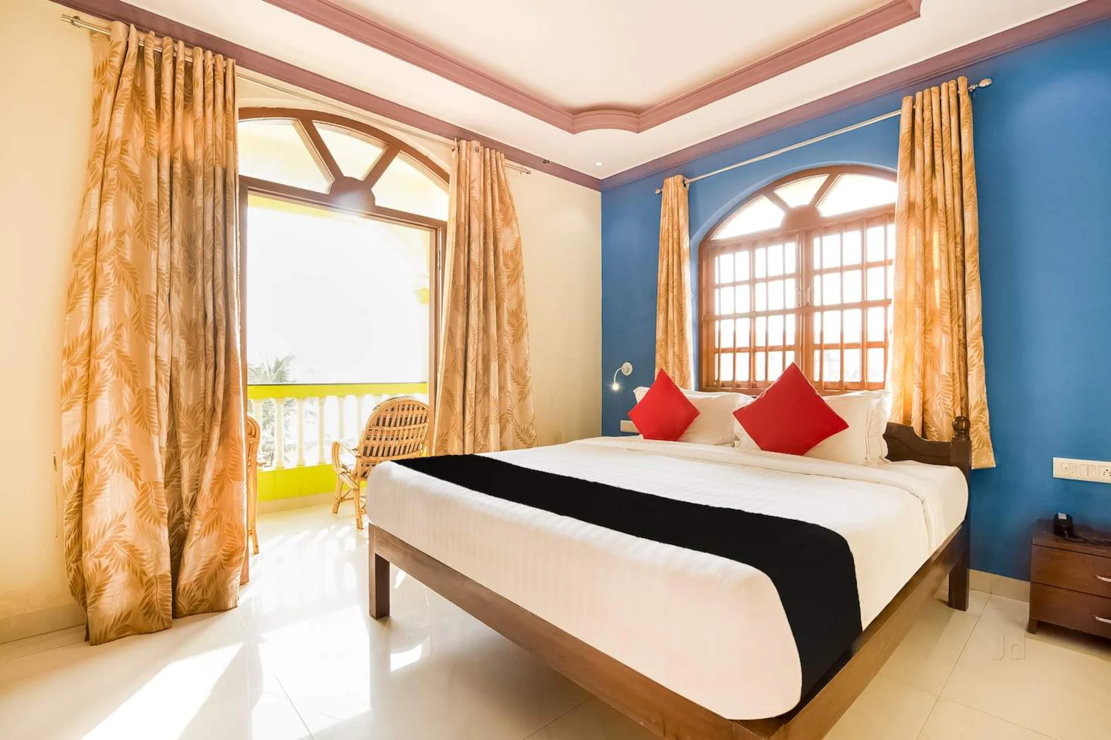 larios beach holidays by the beach