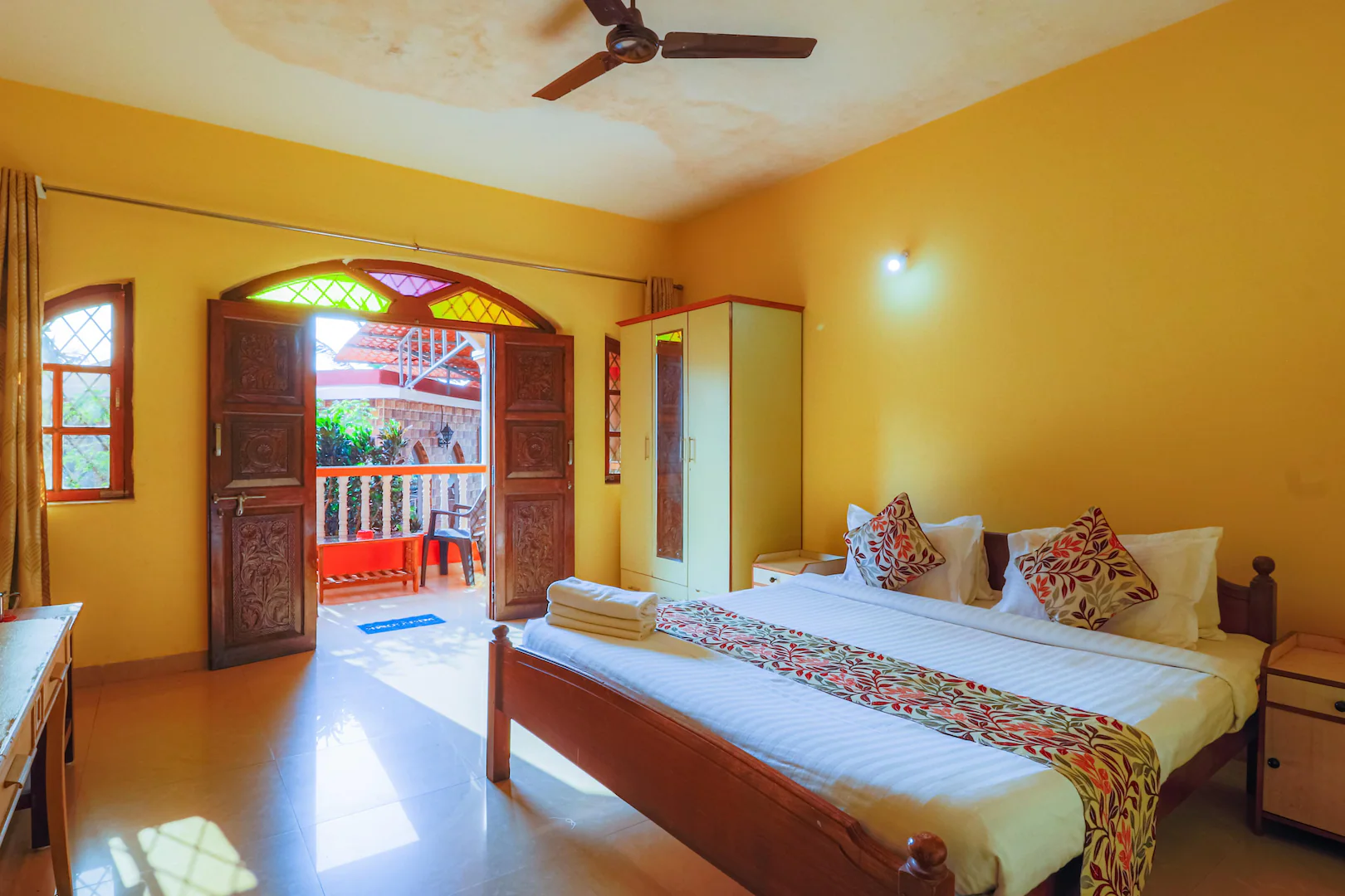 larios beach holidays by the beach