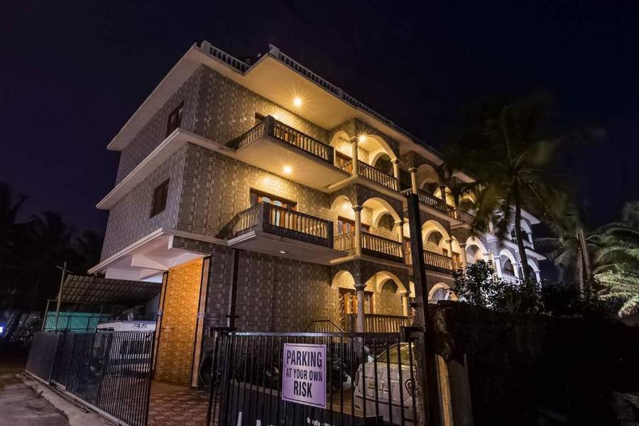 Larios Beach Holidays ( By The Beach ),Baga Beach,3 star