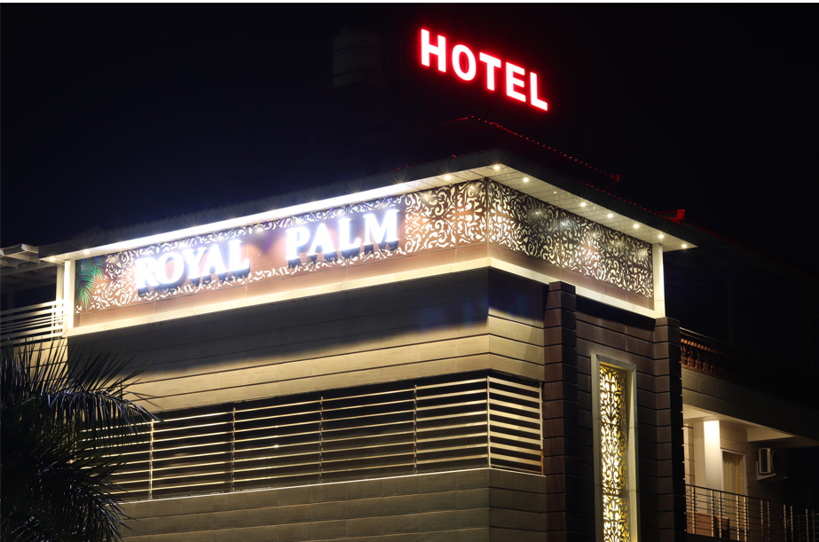 Hotel Royal Palm,Kishanpur, Dehradun,3 star
