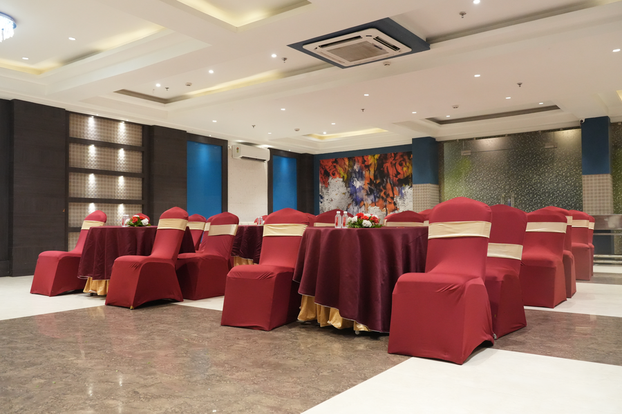 hotel yatharth inn