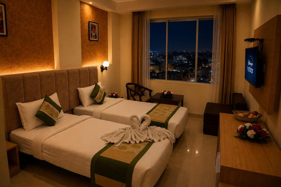 hotel yatharth inn