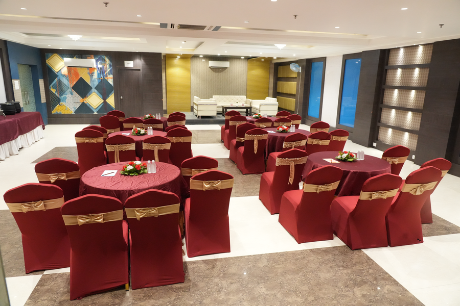 hotel yatharth inn