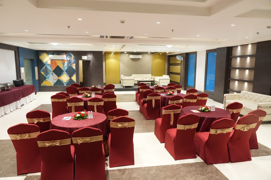 hotel yatharth inn