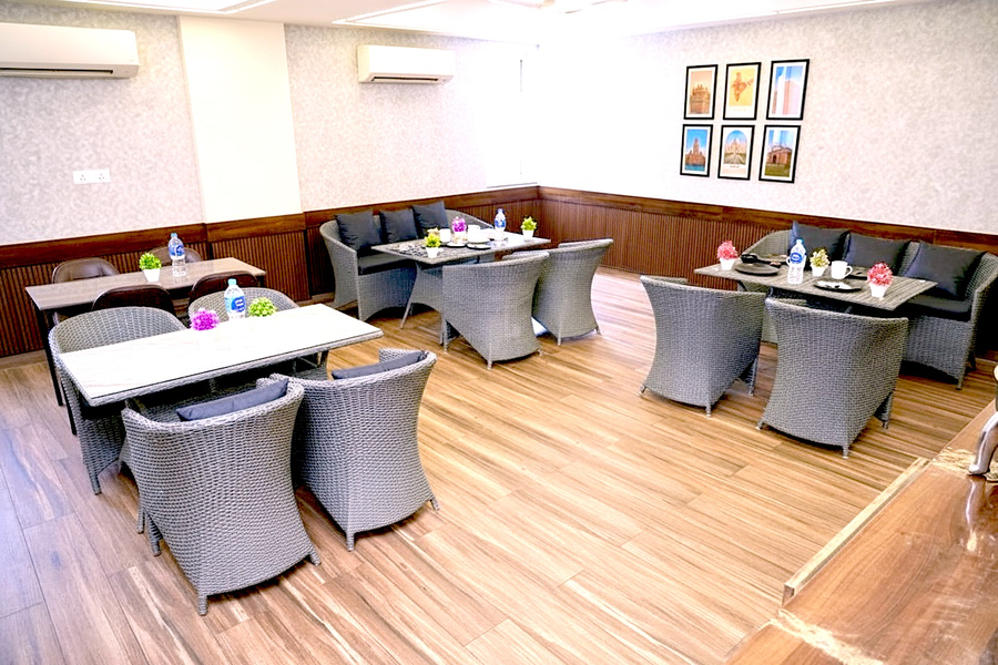 Hotel Royal Saffron By Majesta Stays,West Delhi,3 star