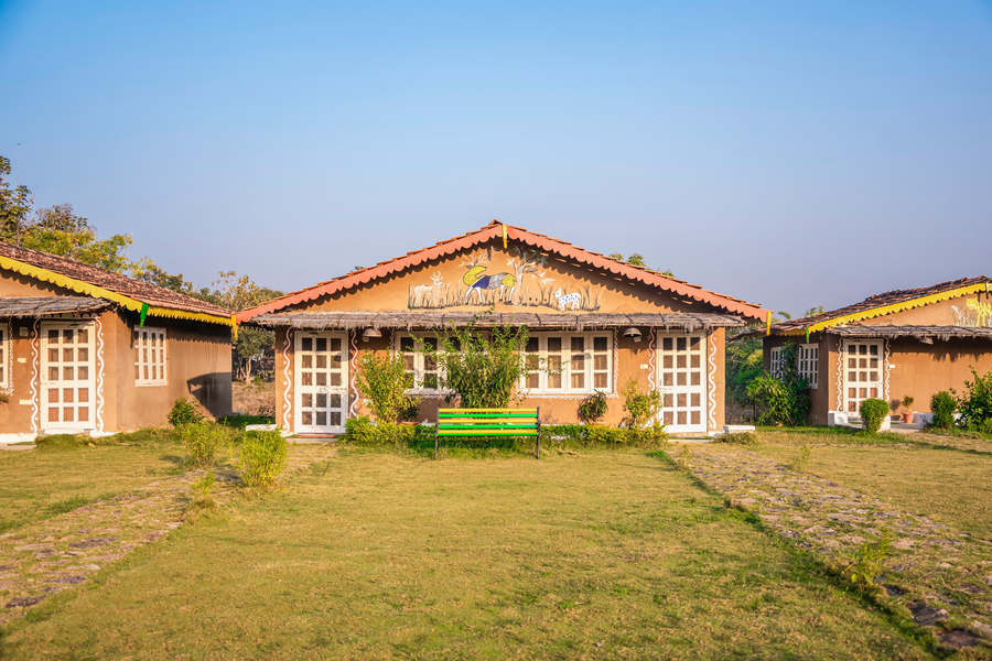 wow stayz2 pachmarhi foothill cottages