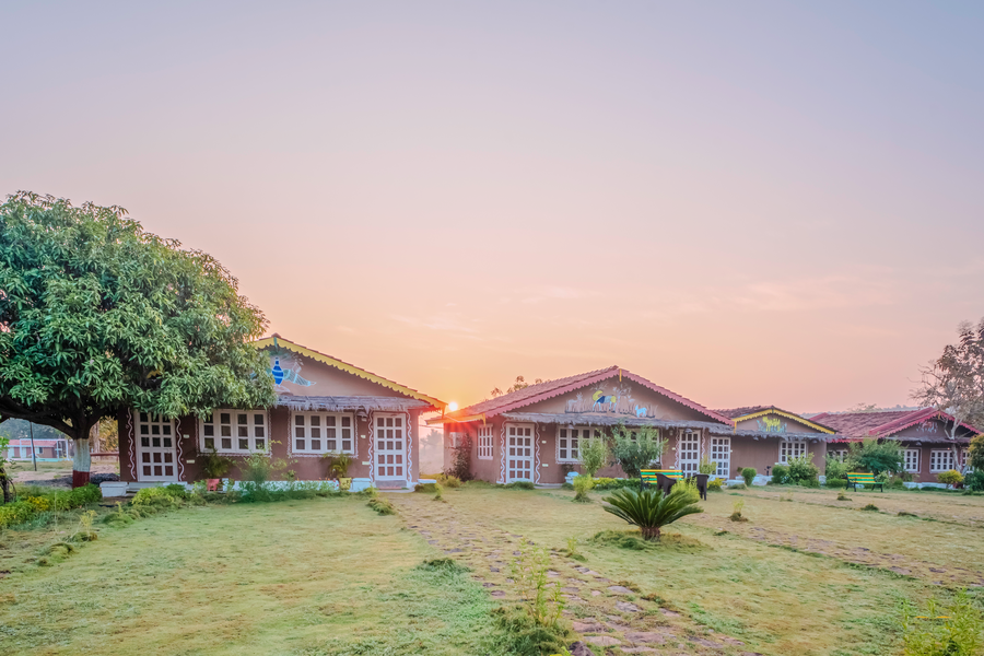 wow stayz2 pachmarhi foothill cottages