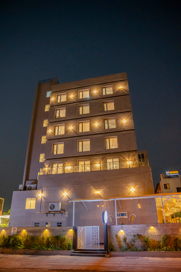 zip by spree hotels chakan