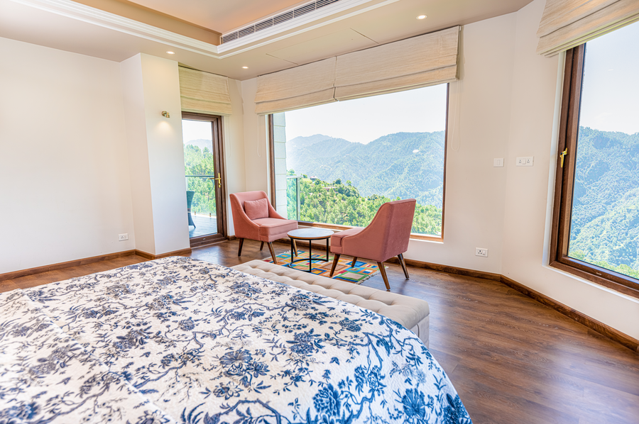 the manor luxury service apartments
