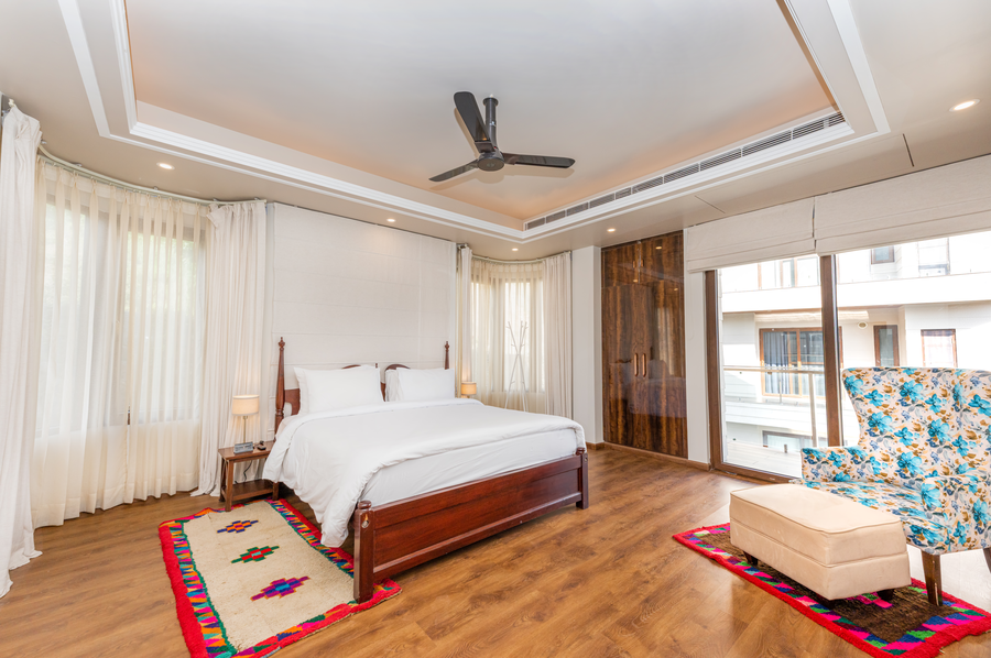 the manor luxury service apartments