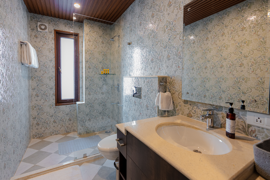 the manor luxury service apartments