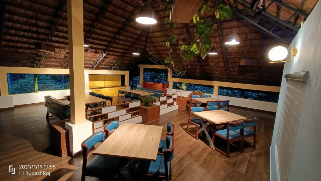Adrak Mountain Mist Forest Resort,Wayanad,3 star