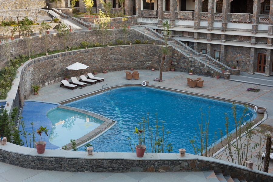 ramada by wyndham udaipur resort and spa