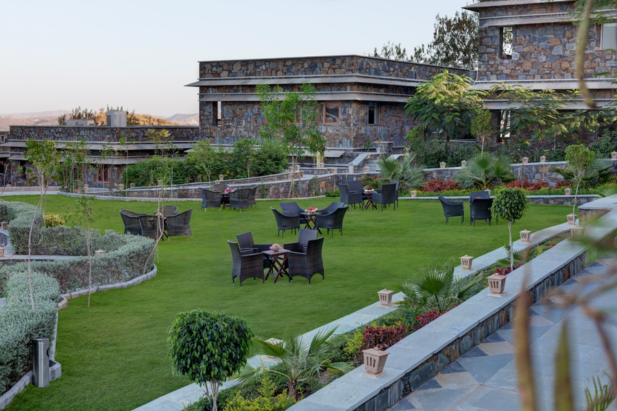ramada by wyndham udaipur resort and spa