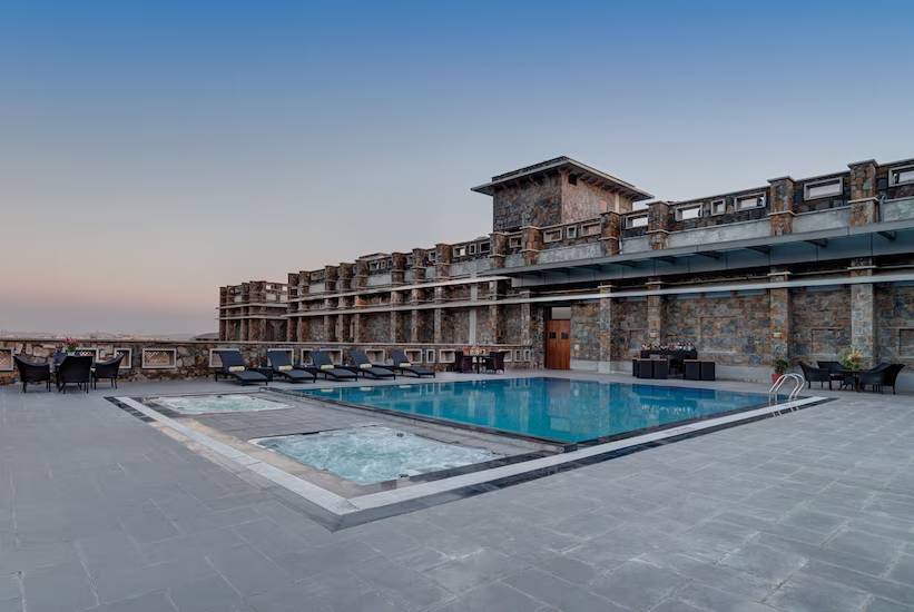 ramada by wyndham udaipur resort and spa