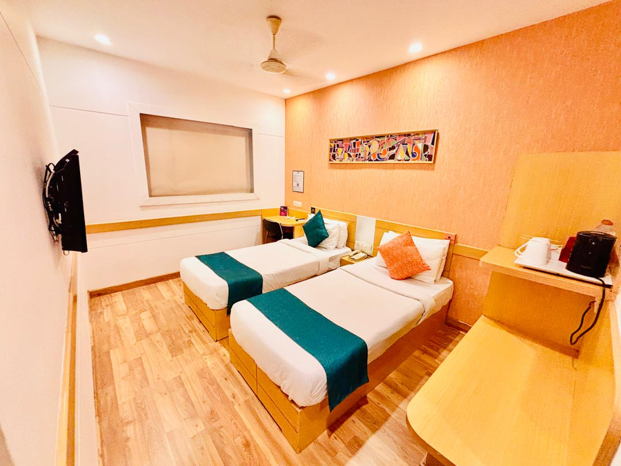mango grove hotel chandigarh