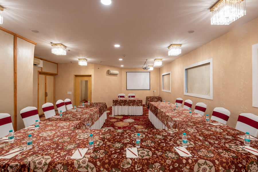 mango grove hotel chandigarh