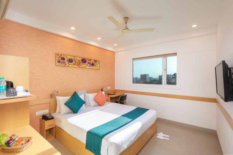 mango grove hotel chandigarh