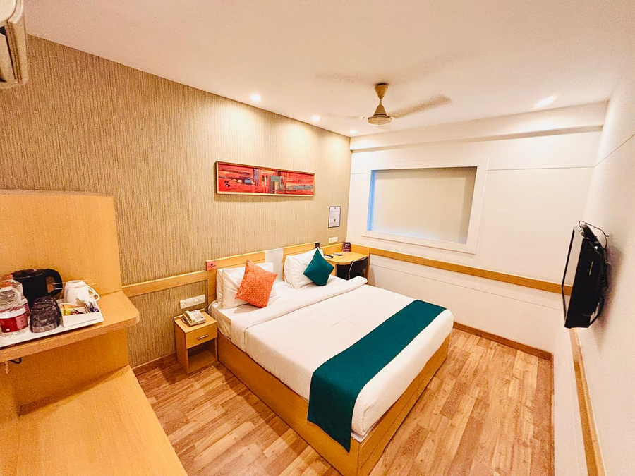 mango grove hotel chandigarh