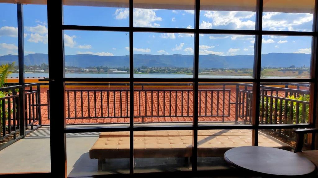 arc resort shirwal