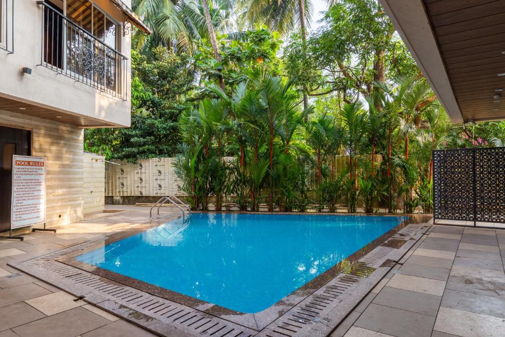 calux grand inn calangute