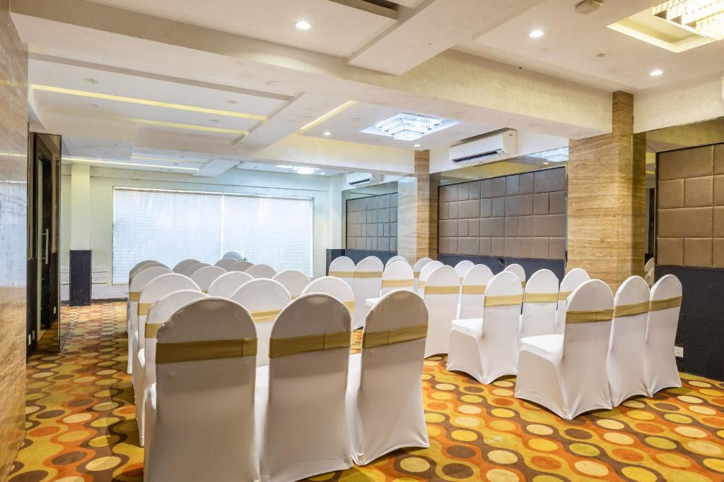 calux grand inn calangute