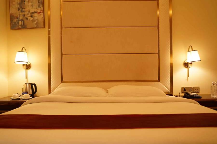 kay em spectra hotel