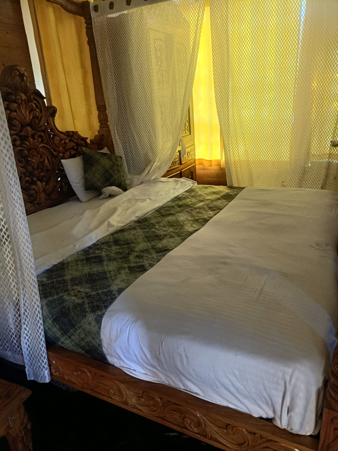 giri sarovar resort