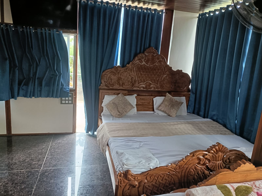 giri sarovar resort