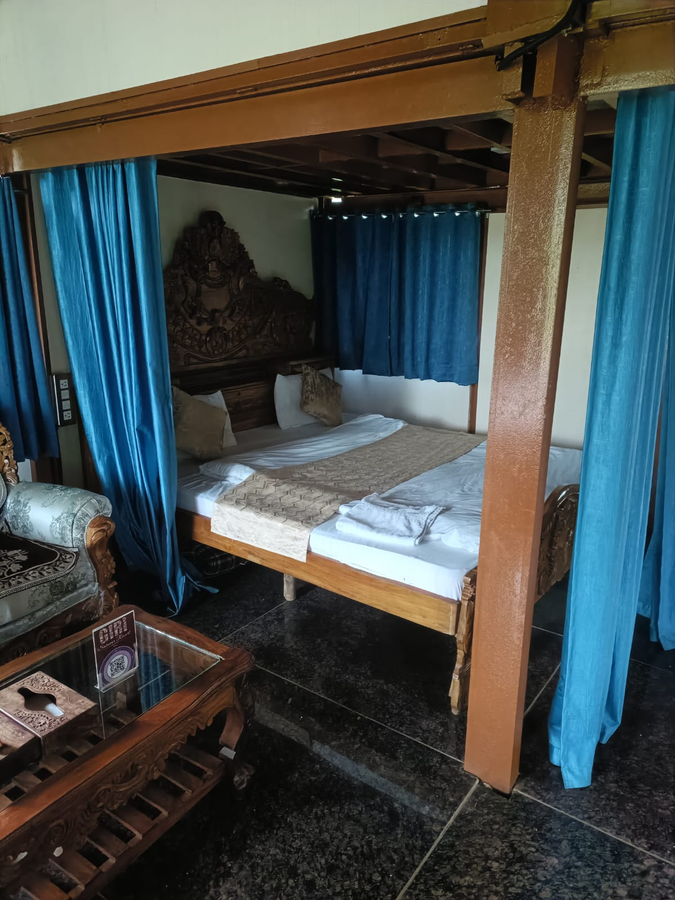 giri sarovar resort