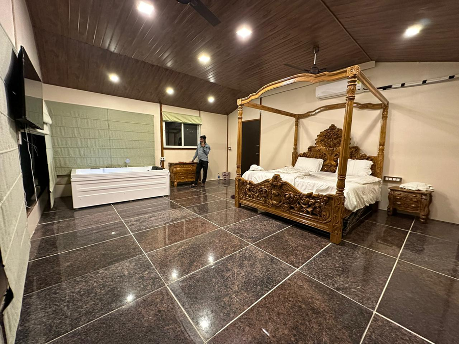 giri sarovar resort
