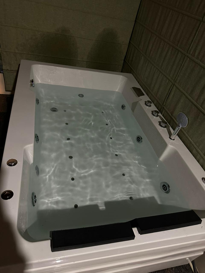 giri sarovar resort