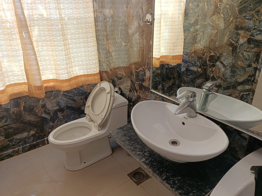giri sarovar resort