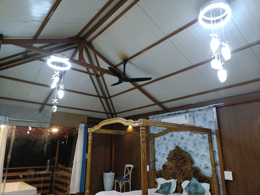 giri sarovar resort
