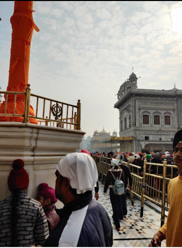 Hotel Yuvraj Residency,655/4, Bazar Kathian Near Akl Takhat Sahib Katra Ahluwalia, Amritsar, Punjab 143006,3 star