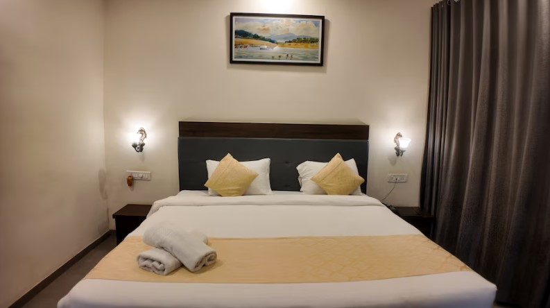 mountain breeze hotel pure veg