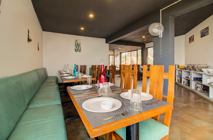 mountain breeze hotel pure veg