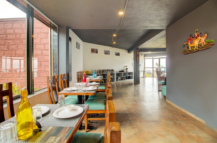 mountain breeze hotel pure veg