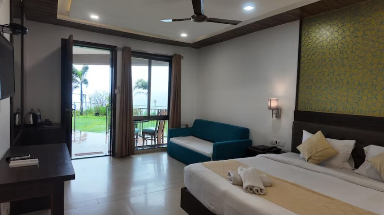 mountain breeze hotel pure veg