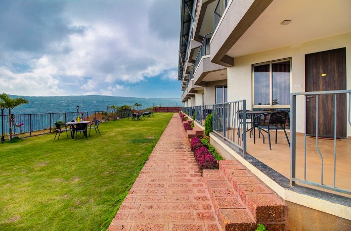 mountain breeze hotel pure veg