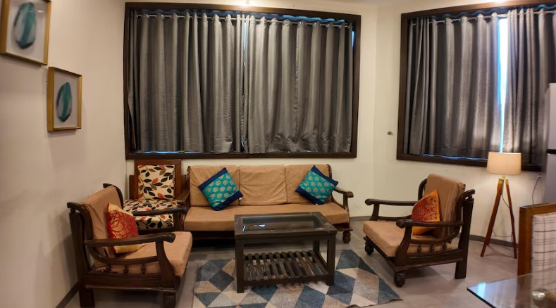 mountain breeze hotel pure veg