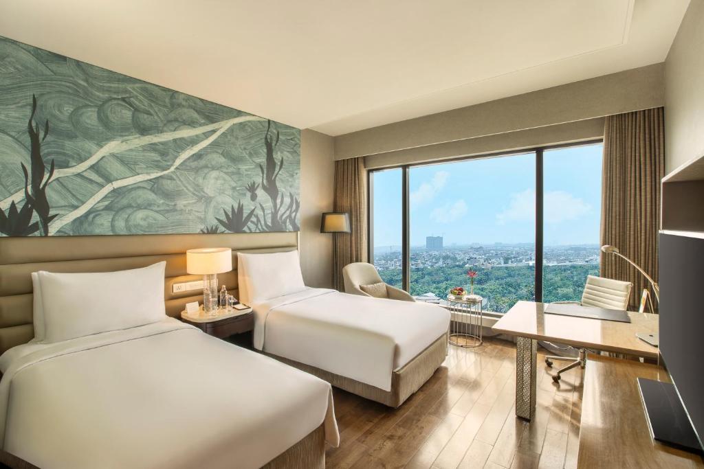 the leela ambience convention hotel delhi
