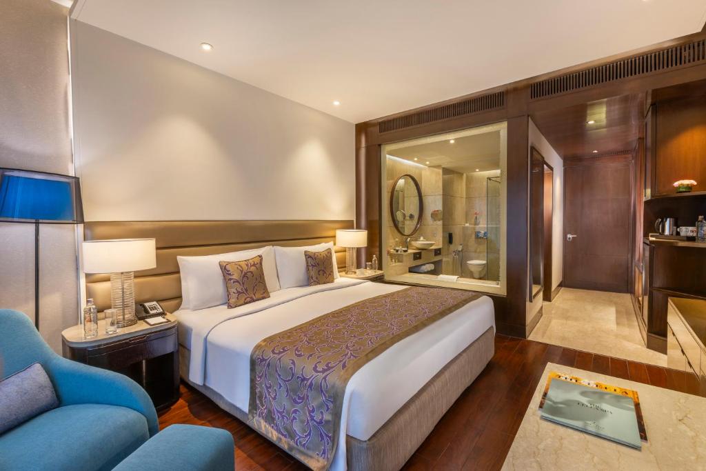 the leela ambience convention hotel delhi