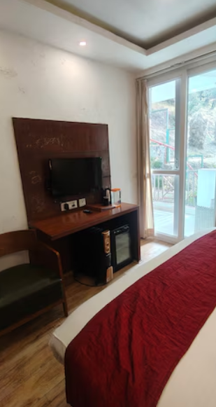 himalayan splendour resort