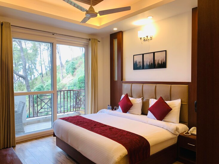 himalayan splendour resort