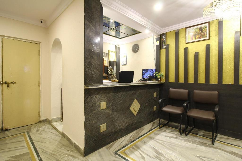 Hotel Nav Bharat Residency,India>>Hyderabad,2 star
