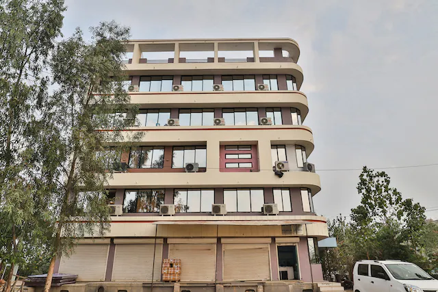 fabhotel siddharth inn