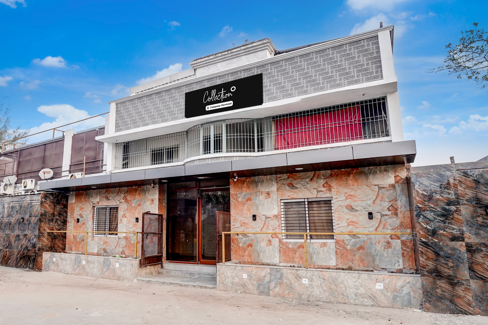 Collection O Vadodara Airport Formerly Milan Party Hall,,3 star