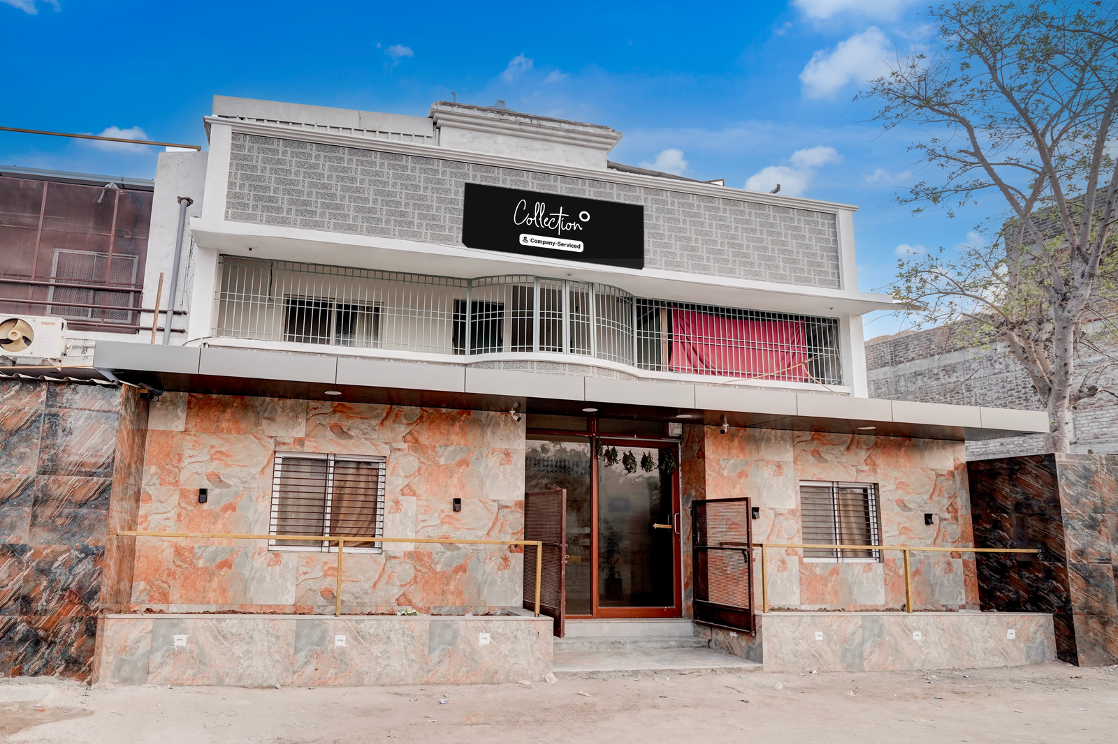 Collection O Vadodara Airport Formerly Milan Party Hall,,3 star